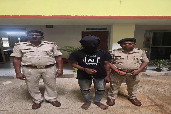 Bahragora : मारपीट का नामजद आरोपी गोपी देहुरी गिरफ्तार, पुलिस ने भेजा जेल