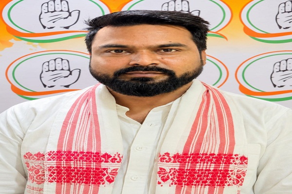 Jamshedpur : छात्र आंदोलन की आड़ में राजनीतिक रोटी सेंक रही भाजपा, बंगाल से उपद्रवियों को बुलाकर माहौल खराब करने की कोशिश : प्रताप कुमार यादव