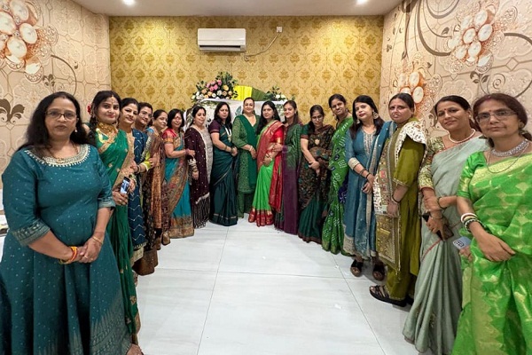 Jamshedpur : उर्विता संस्था के सावन महोत्सव में प्रीति श्रीवास्तव बनी सावन क्वीन व सिमरन को मिला डांसिंग क्वीन का खिताब