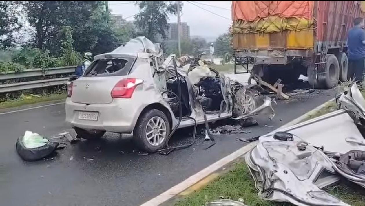 Accident: मरीन ड्राइव में भीषण सड़क हादसा, मंत्री दीपिका पांडेय सिंह की बेटी समेत चार की मौत