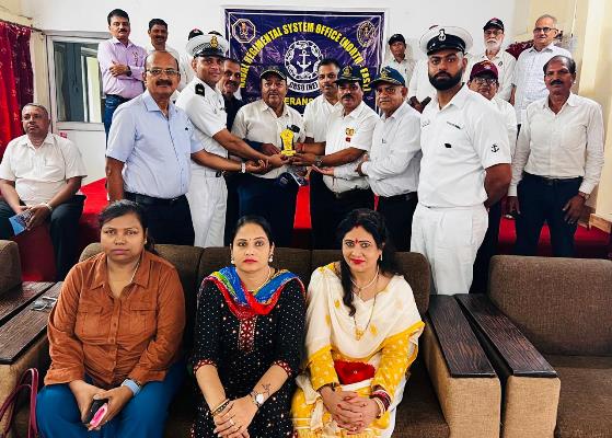 Jamshedpur : जमशेदपुर में सीआरएसओ कोलकाता ने आयोजित किया नौसैनिक मिलन, पूर्व सैनिकों की समस्याओं के समाधान का दिया भरोसा