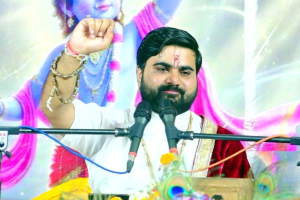 Jamshedpur : बिष्टुपुर में कृष्ण और सुदामा की महिमा का गुणगान के साथ भागवत कथा का विश्राम, कथा वाचक ने जीवन में मित्रता की अहम भूमिका का दिया संदेश