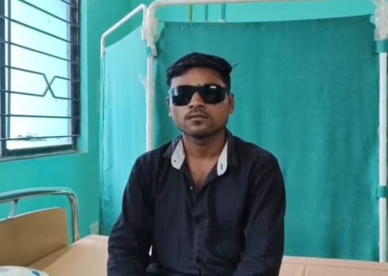 Jhargram : झाड़ग्राम के सरकारी अस्पताल में दूर हुई 21 वर्षीय युवक की छह वर्ष पुरानी दृष्टि दोष की समस्या, डॉ. शांतनु पात्र ने किया सफल ऑपरेशन