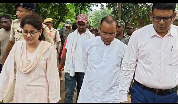 Jhargram : लालगढ़ में फुटबॉल मैच के दौरान हुआ वज्रपात, युवक की मौत, कई दर्शक हुए घायल