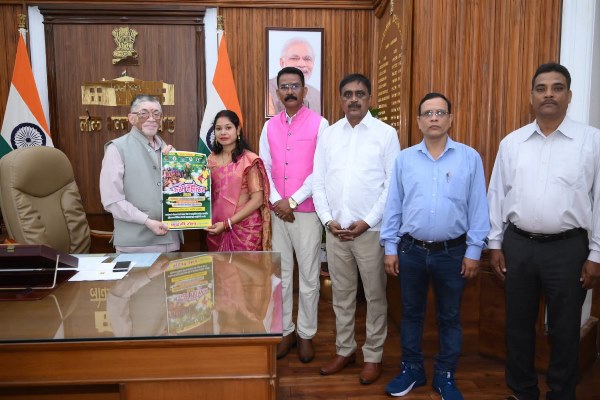 Jamshedpur : करम महोत्सव में शामिल होने के लिए राज्यपाल और रक्षा राज्य मंत्री को कुड़मी सेना ने किया आमंत्रित