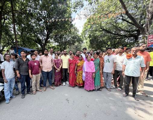 Jamshedpur : मनीफीट में सब्जी दुकानदारों को हटाने पहुंची टीम का हुआ भारी विरोध, दो माह की मिली मोहलत
