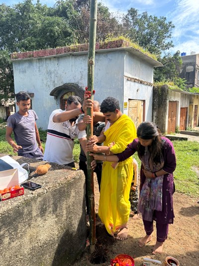 Muri : एचईसी कॉलोनी साइड 5 में दुर्गा पूजा पंडाल निर्माण के लिए हुआ भूमि एवं खूंटी पूजन
