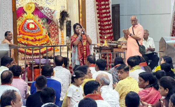 Jamshedpur : श्याम भटली परिवार चेरिटेबल ट्रस्ट जमशेदपुर का पुरूलिया धाम में मासिक महोत्सव आयोजित, भजनों पर जमकर झूमे श्रोता