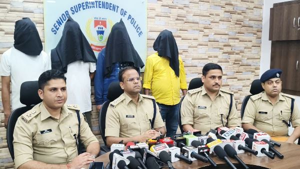 Jamshedpur : बिंदल मॉल फायरिंग के चार मुख्य साजिशकर्ता भेजे गए जेल, एक लाख में दी गई थी हत्या की सुपारी