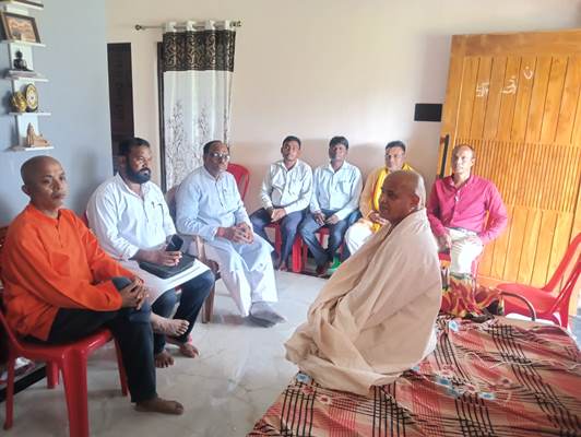 Jadugora : पत्रकार विद्या शर्मा की पत्नी के निधन पर विधायक सरयू राय ने जताया शोक, धर्मडीह आवास पर संवेदना व्यक्त करने पहुंचे विभिन्न दलों के नेता