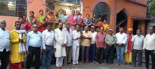 Potka : माताजी आश्रम में योगेश्वरी मां की 164वीं जयंती सह विजया सम्मेलन का आयोजन, त्याग और तपस्या की जीवंत मूर्ति थीं योगेश्वरी मां : सुनील कुमार दे