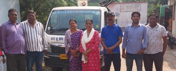 Jamshedpur : मांग पत्र सौंपने के 24 घंटे के भीतर बागबेड़ा कॉलोनी में डोर-टू-डोर कचरा उठाव शुरू, स्थानीय लोगों में हर्ष