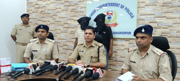 Jamshedpur : मानगो में गैंगवार को समय रहते पुलिस ने किया विफल, राहुल बच्चा हत्याकांड का बदला लेने की साजिश नाकाम, हथियार बरामद