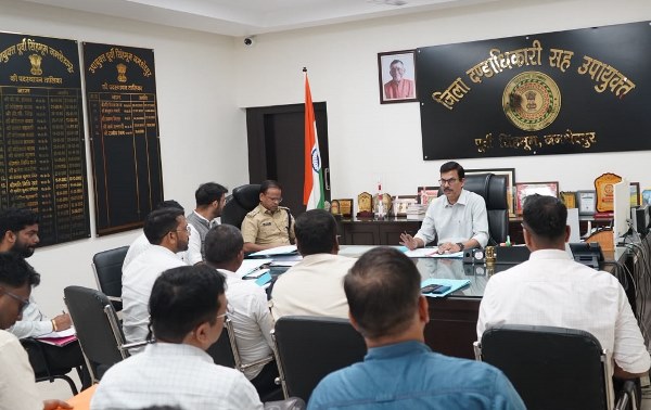 Jamshedpur :  डिस्ट्रिक्ट हाईवे टास्क फोर्स की बैठक में राष्ट्रीय राजमार्ग पर अतिक्रमण व अवैध पार्किंग पर सख्ती बरतने का निर्णय, पारडीह से बालिगुमा तक चलेगा अभियान