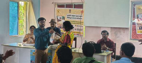 Jhargram : टीबी के खिलाफ स्कूलों से उठेगी जागरूकता की आवाज, शिक्षकों से टीबी मरीजों की मदद में आगे आने का आह्वान